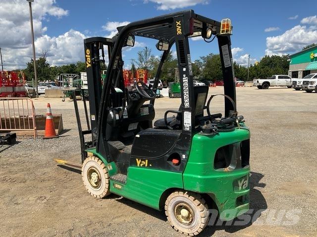 Yale GTP030VX Geländestapler