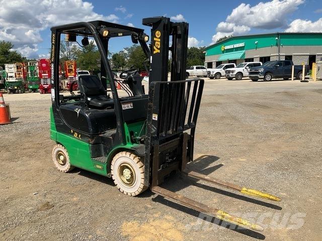 Yale GTP030VX Geländestapler