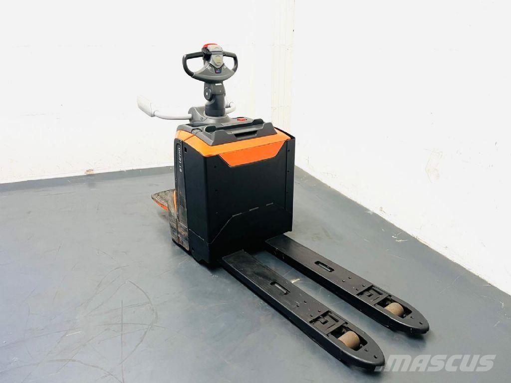 BT LPE 200 Niedergabelstapler