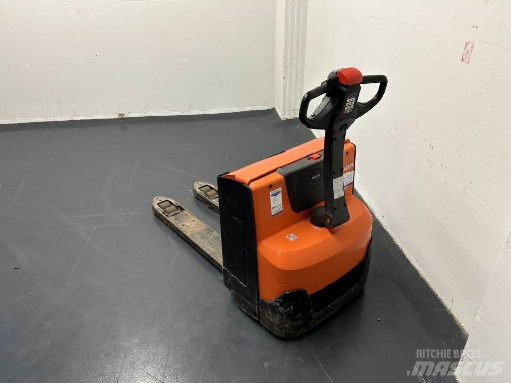 BT LWE200 Niedergabelstapler