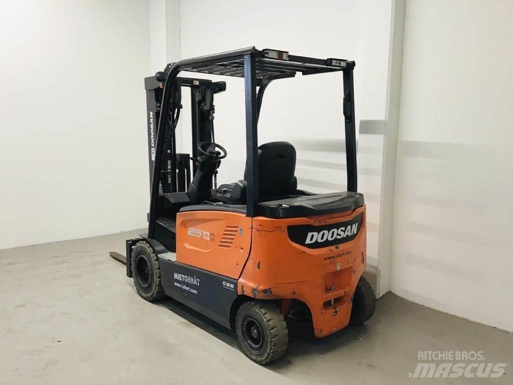 Doosan B25X-7 Elektro Stapler