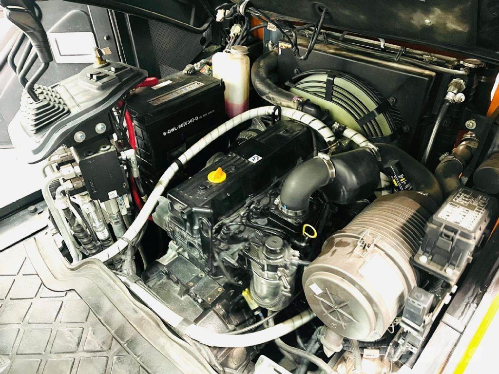 Doosan D30S-7 Diesel Stapler