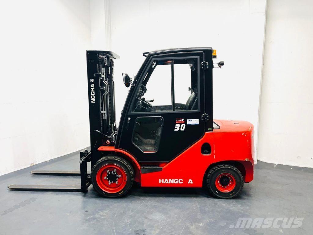 Hangcha CPDC30 Diesel Stapler