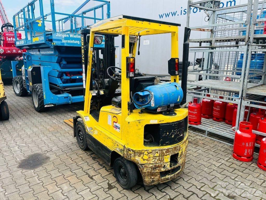 Hyster H1.50XM Gas Stapler