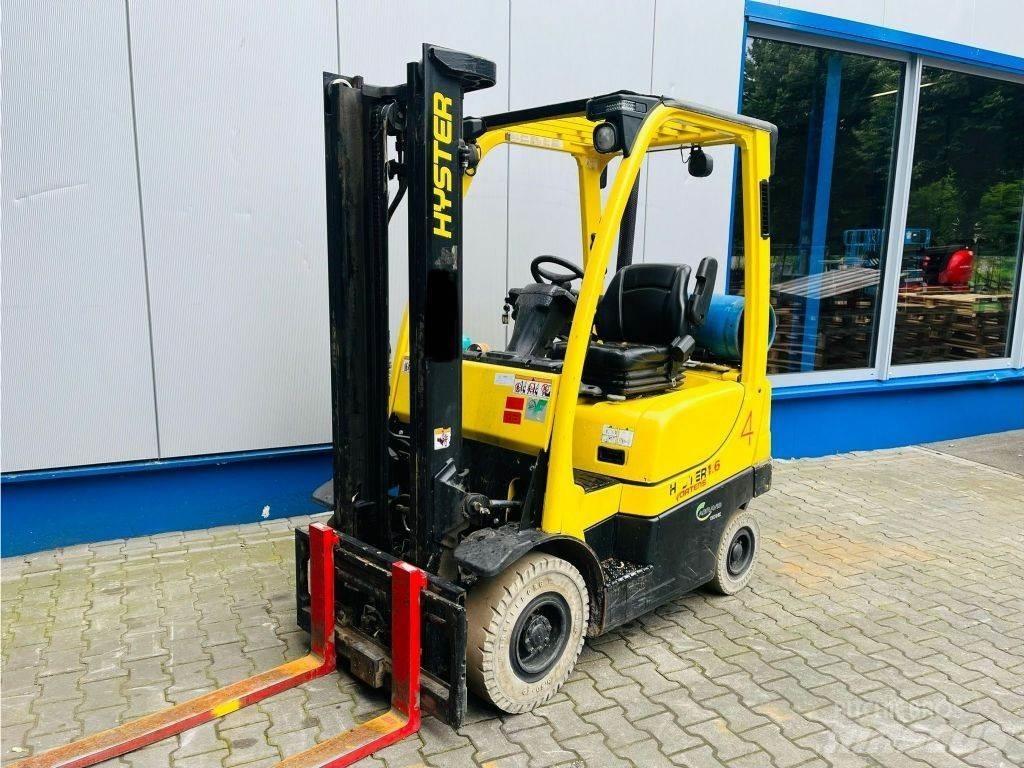 Hyster H1.6FT Gas Stapler