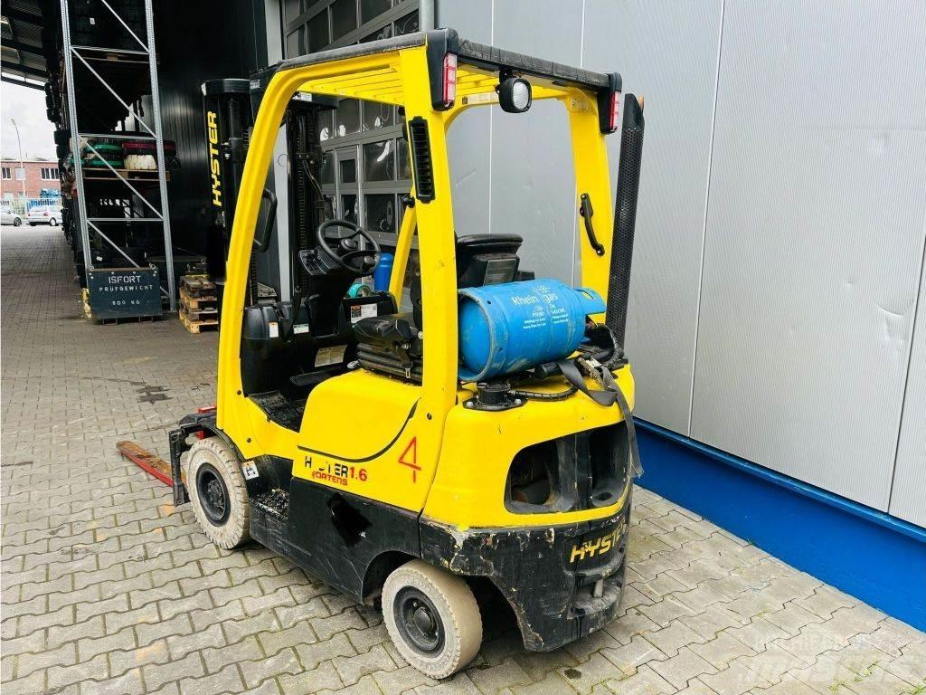 Hyster H1.6FT Gas Stapler