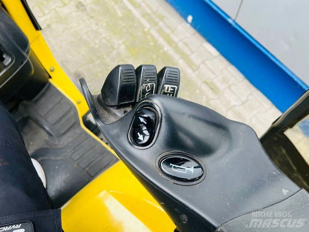 Hyster H2.0FTS Gas Stapler