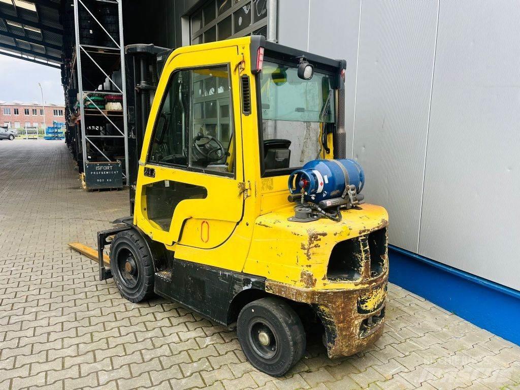 Hyster H3.0FT Gas Stapler