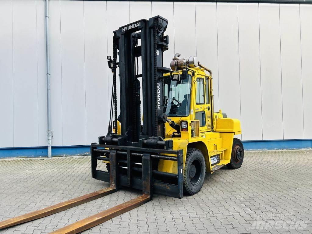 Hyundai 110D-7E Diesel Stapler