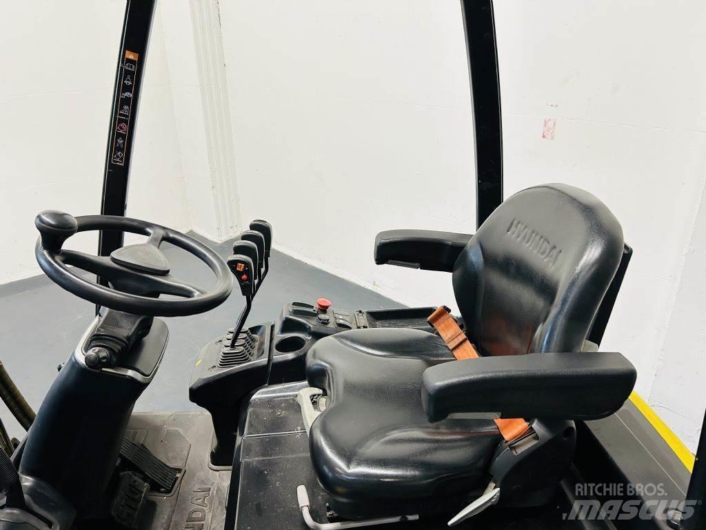 Hyundai 15BT-9 Elektro Stapler
