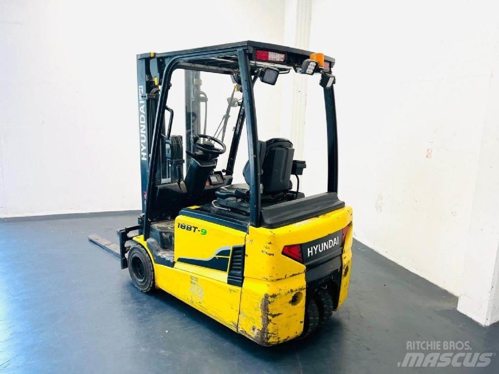 Hyundai 18BT-9 Elektro Stapler