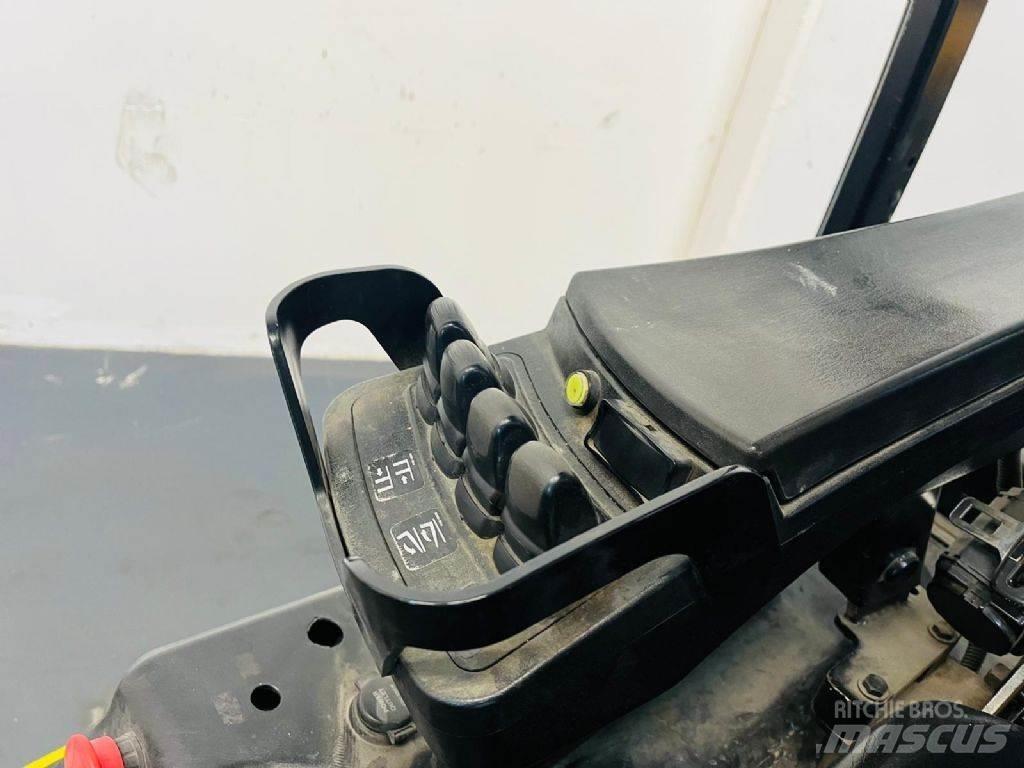 Hyundai 18BT-9 Elektro Stapler