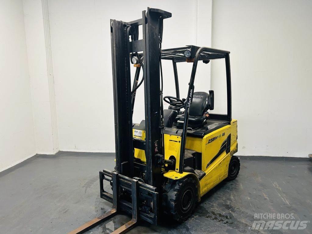 Hyundai 25BH-9 Elektro Stapler