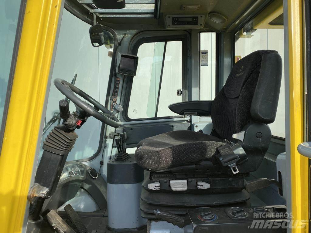 Hyundai 80D-7E Diesel Stapler