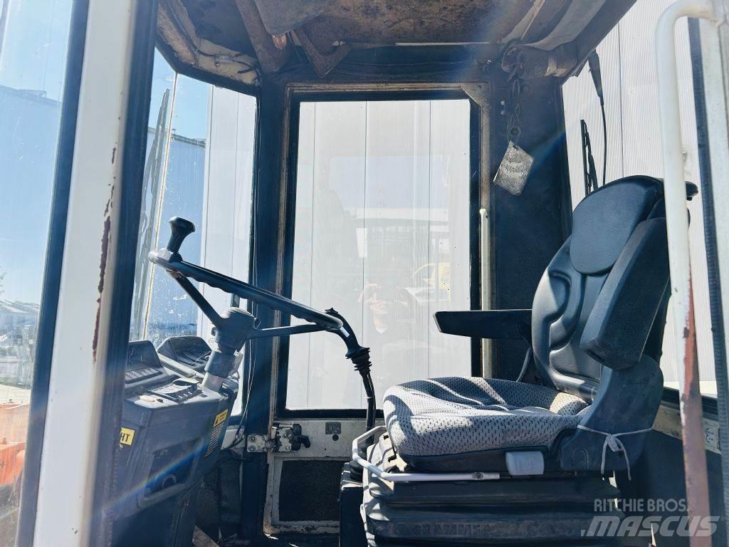 Schaeff KL835 Kompaktlader