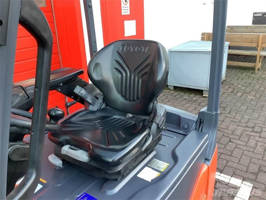 Toyota 8FBE20T Elektro Stapler