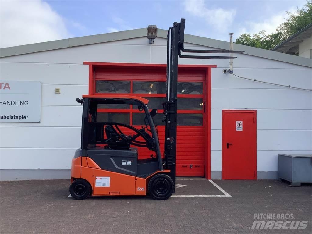 Toyota 8FBMT25 Elektro Stapler