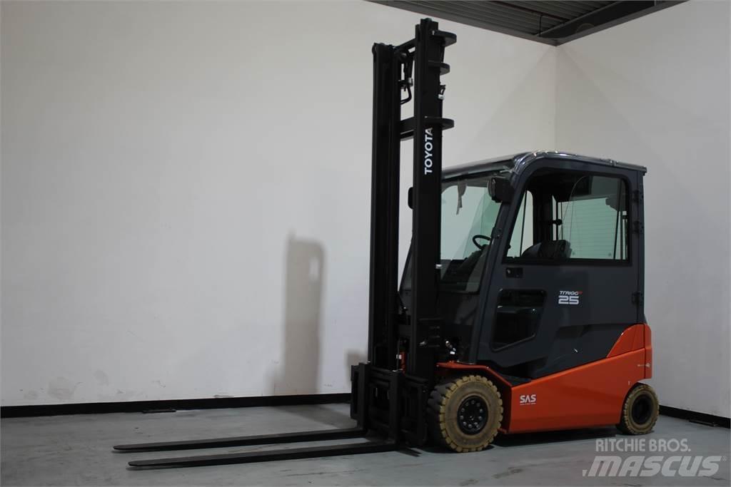 Toyota 8FBMT25 Elektro Stapler