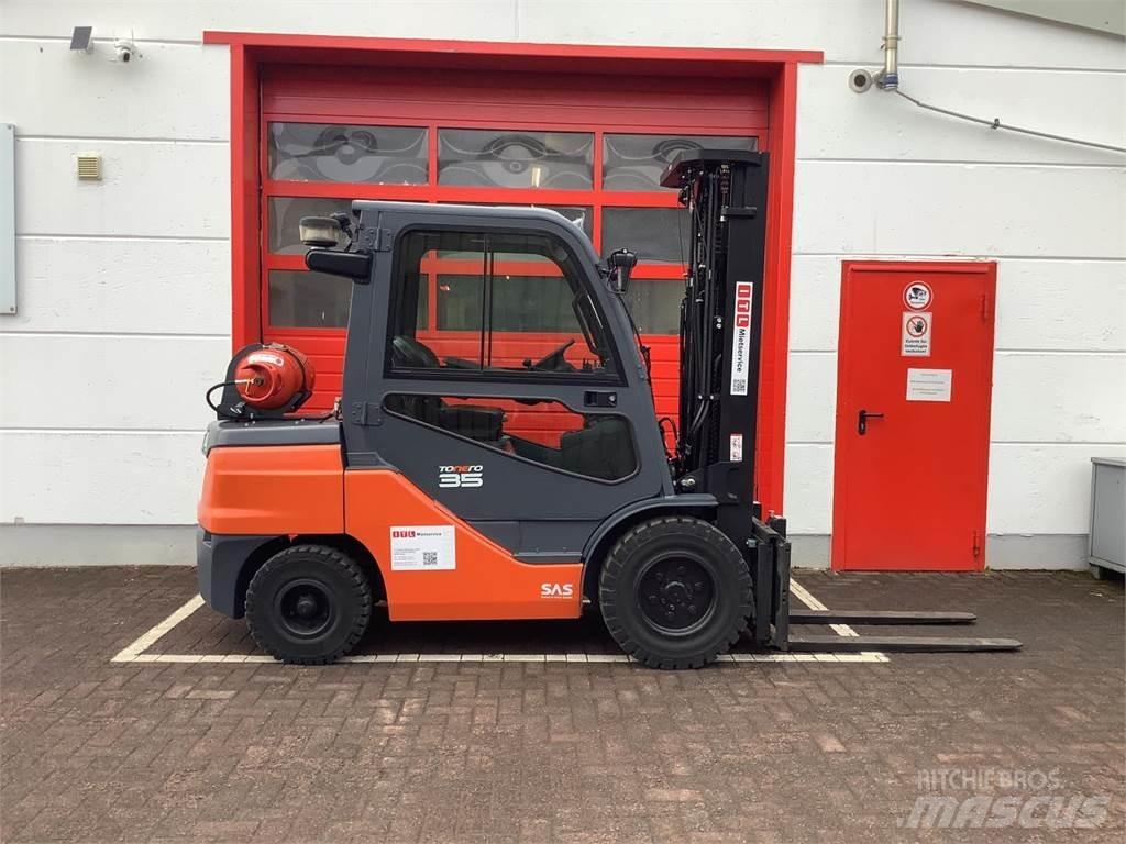 Toyota 8FGJF35 Gas Stapler