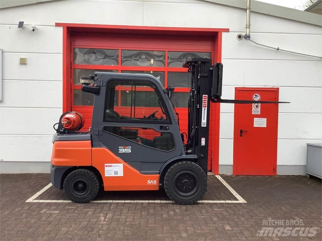 Toyota 8FGJF35 Gas Stapler