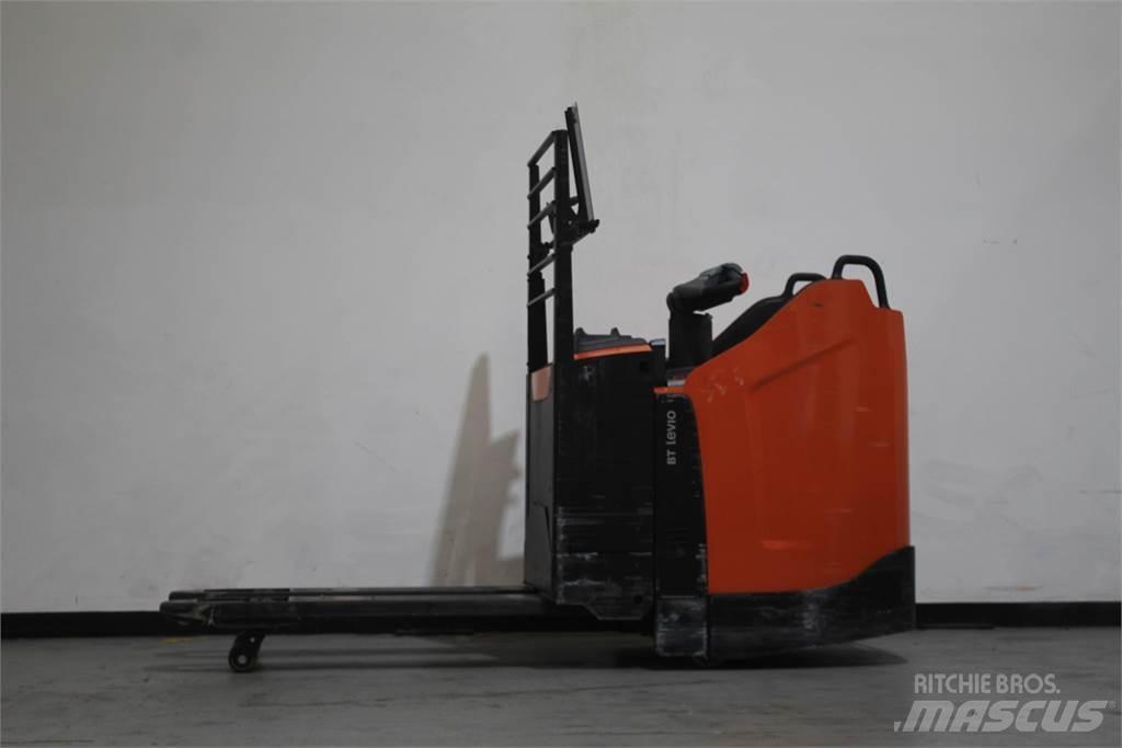 Toyota LPE200 Niedergabelstapler
