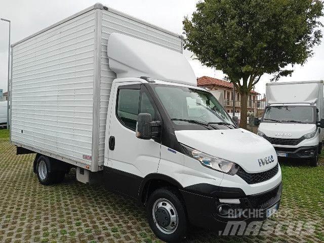 Iveco 35C13 Kastenaufbau