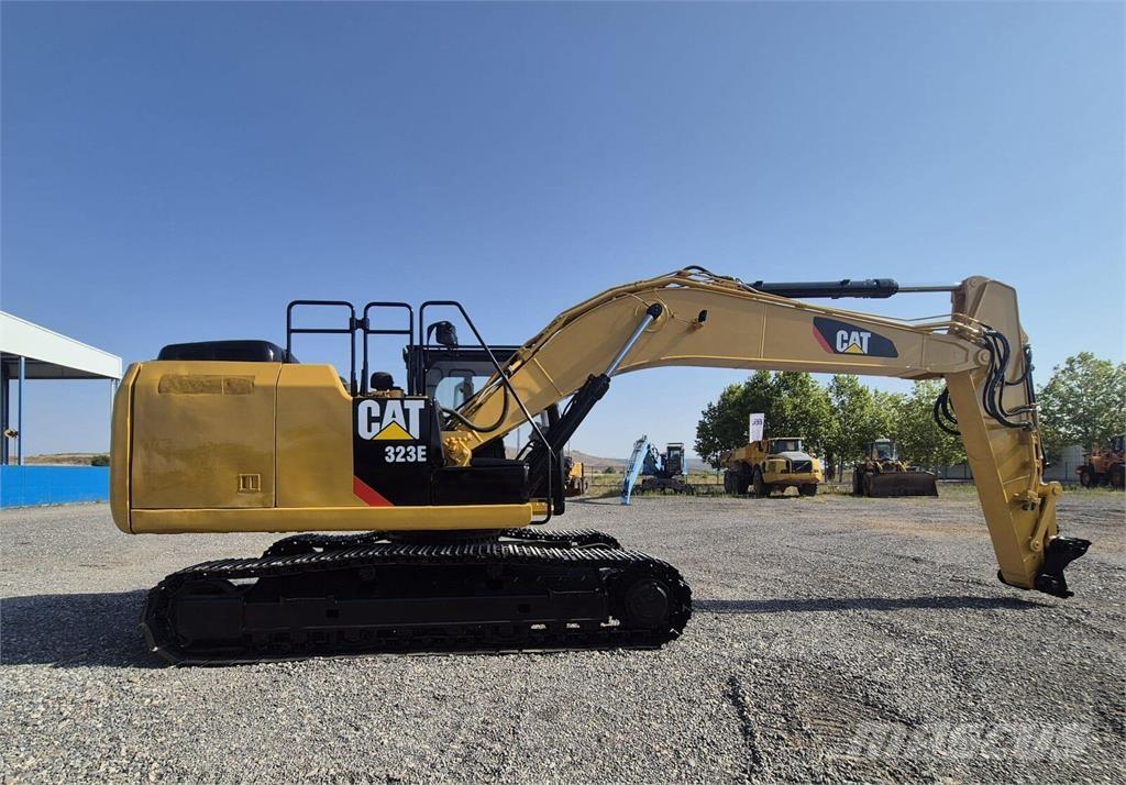 CAT 323ELN Raupenbagger