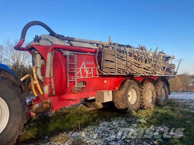 AP GV25TRIDEM Gülletankwagen