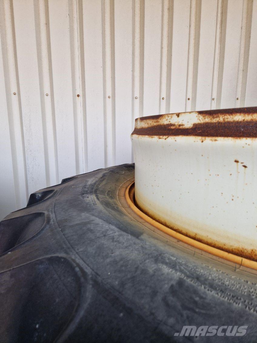 BKT 520/85R42 Reifen