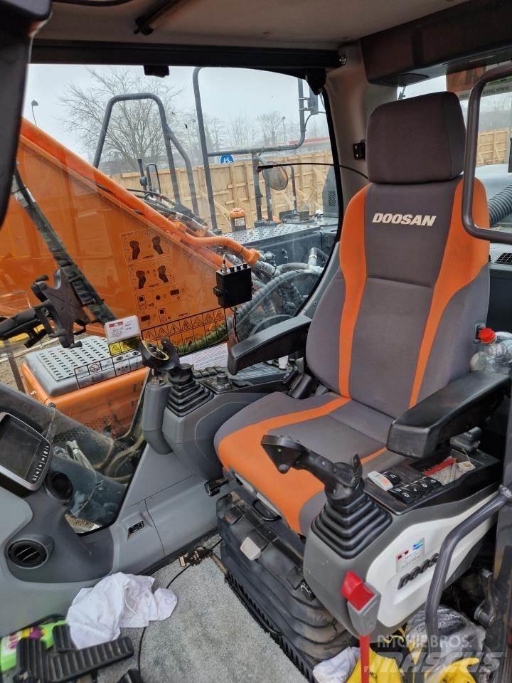 Doosan 255-5 Raupenbagger