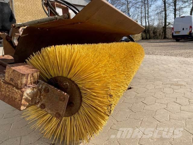  FF 2800 SP Sonstige Kommunalmaschinen