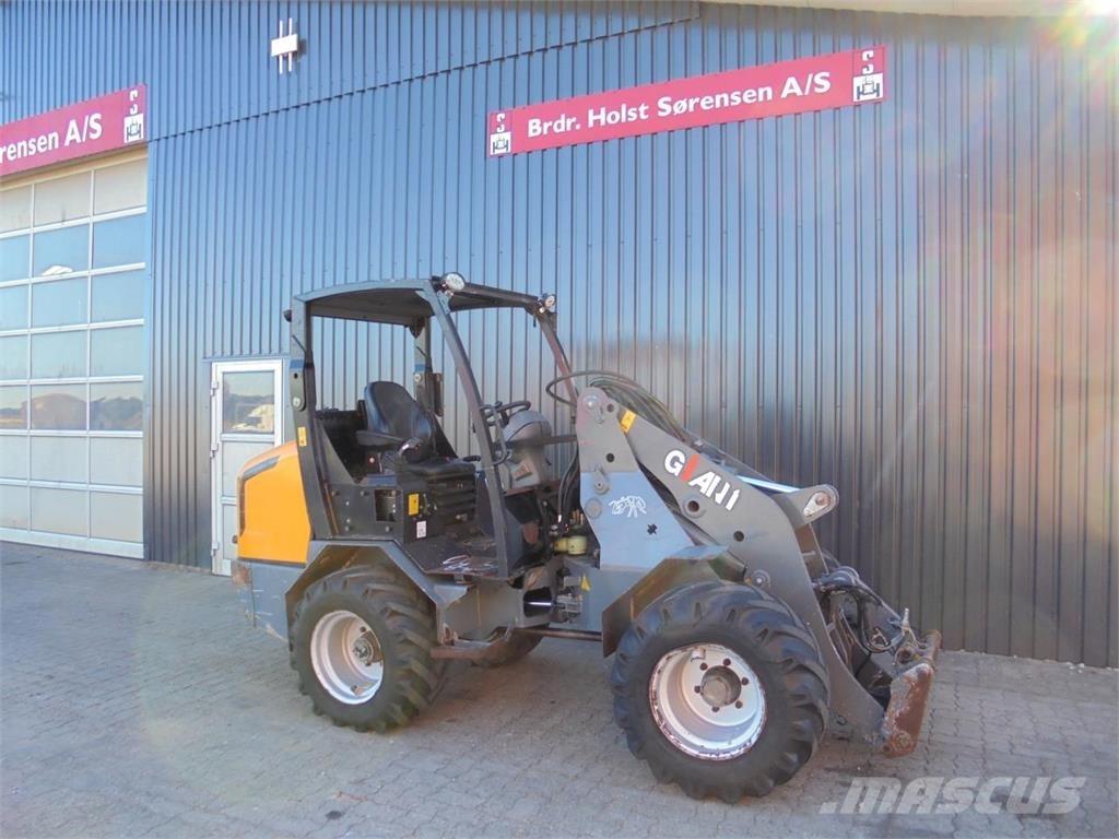 GiANT 5003 Minilader