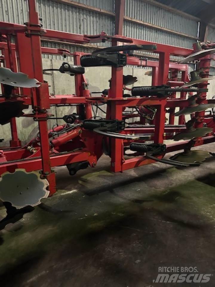 Horsch TIGER 4 MT Scheibeneggen