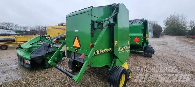 John Deere 590 Rundballenpressen