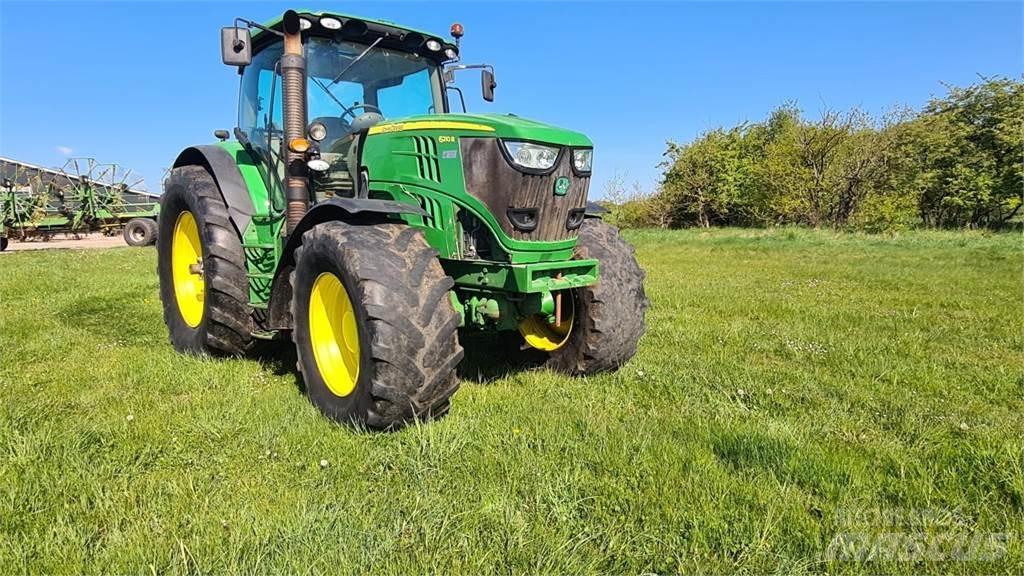 John Deere 6210R Traktoren
