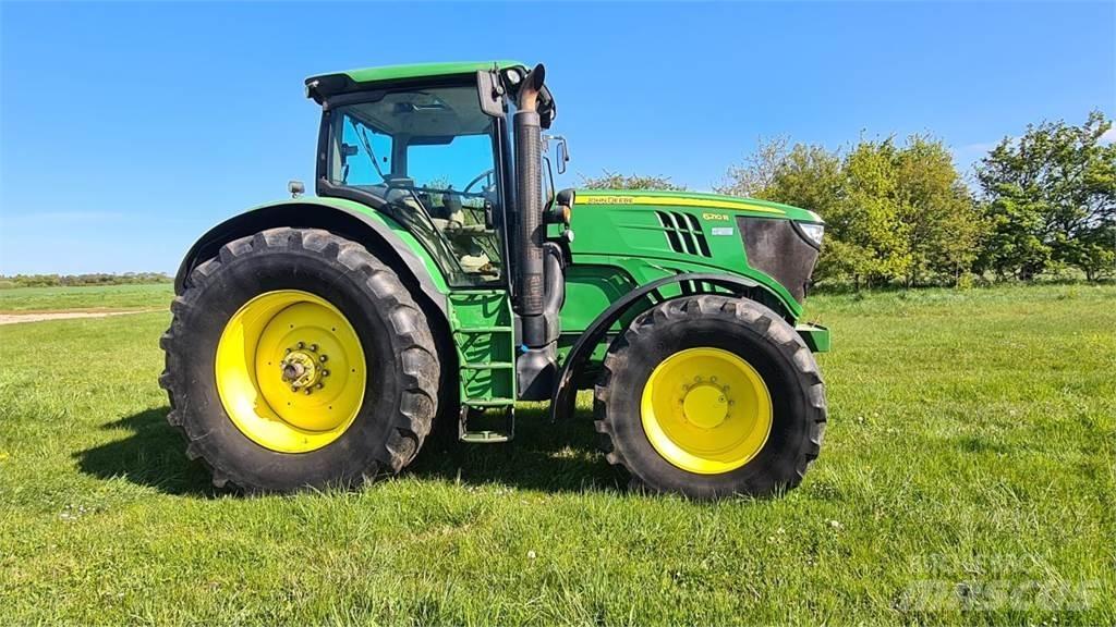 John Deere 6210R Traktoren