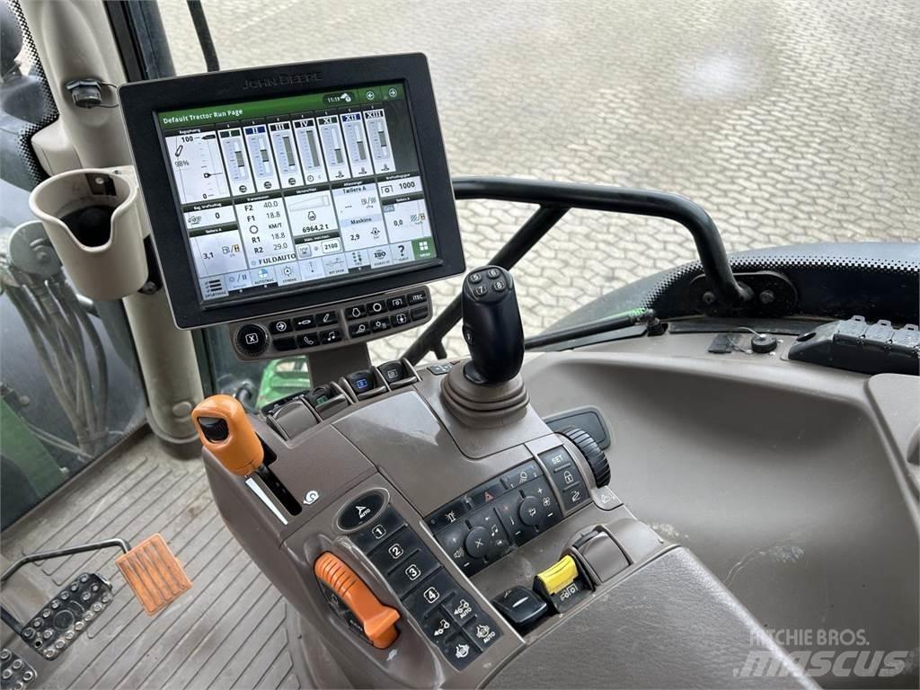 John Deere 6215R Traktoren