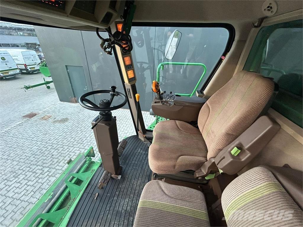 John Deere C670I Mähdrescher
