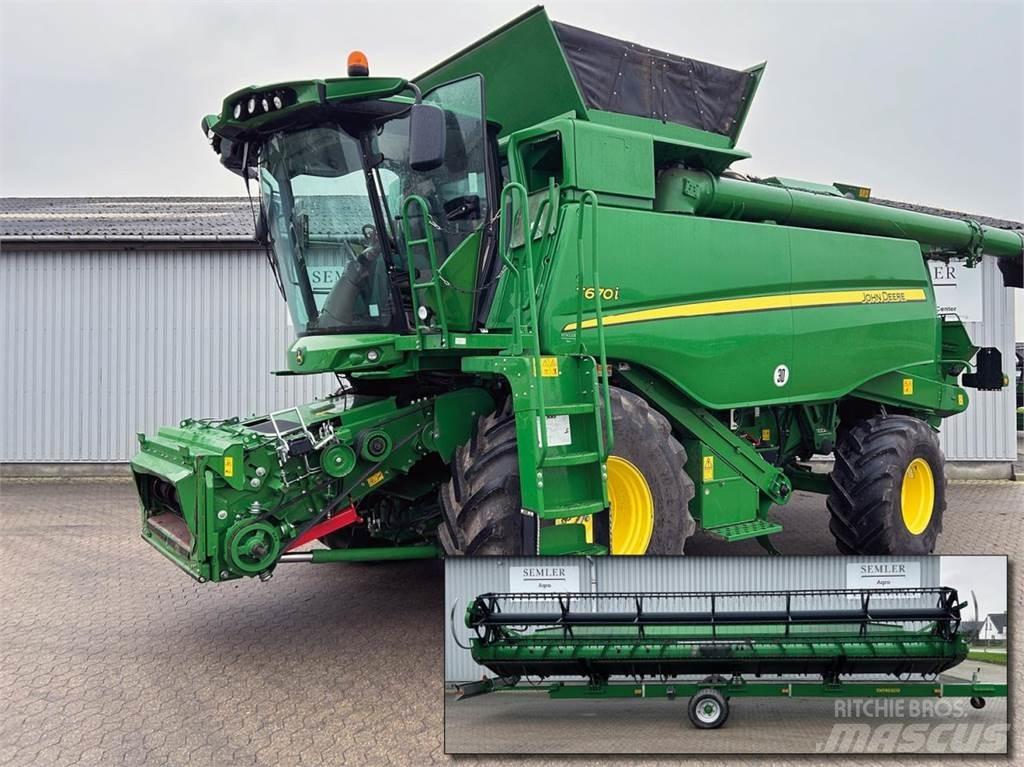 John Deere T670 Mähdrescher