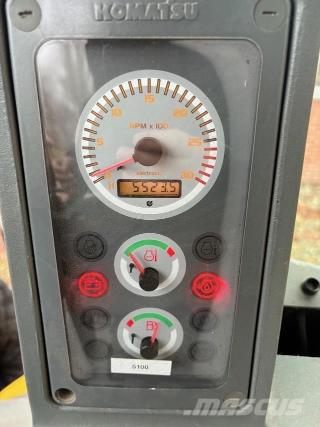 Komatsu WB97 Baggerlader