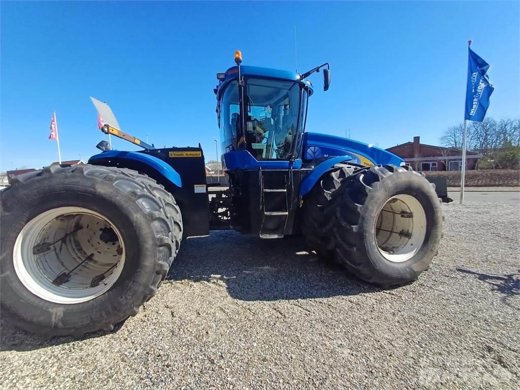 New Holland T9040 Traktoren