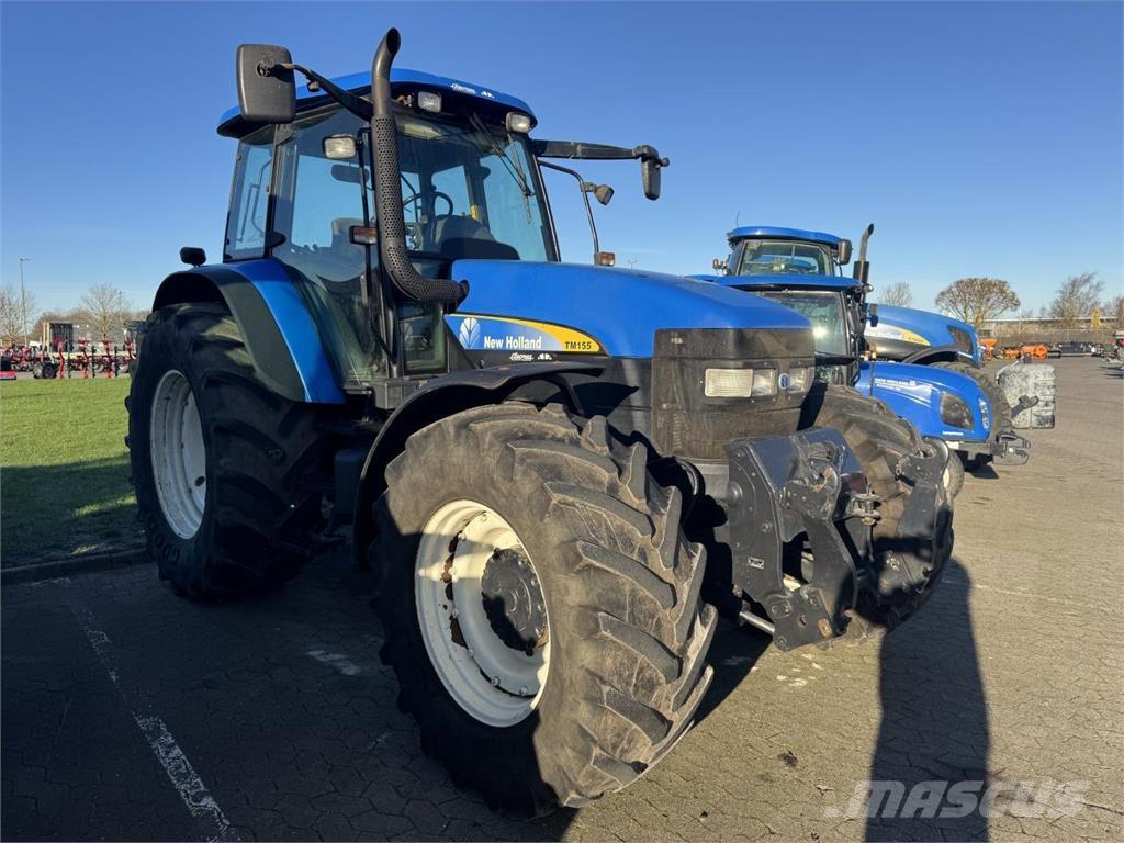 New Holland TM155 Traktoren