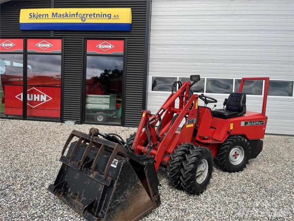 Schäffer 217 Minilader