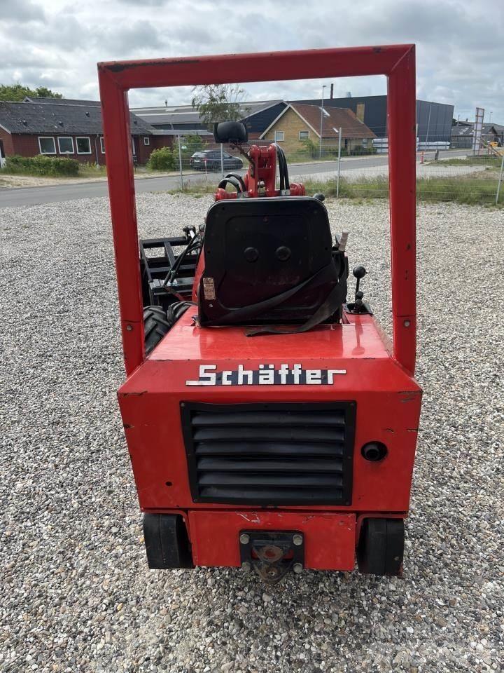 Schäffer 217 Minilader
