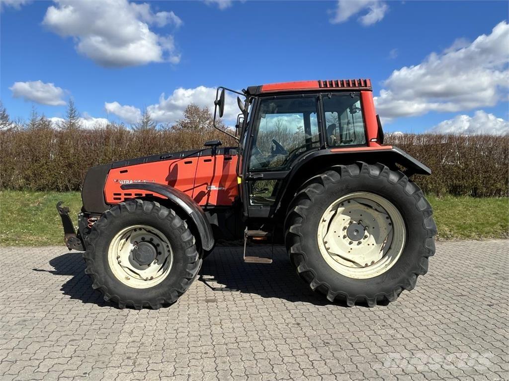 Valtra 8550 Traktoren