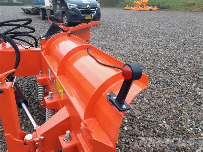  - - - BOXER AGRI Schneeschilde und -pflüge
