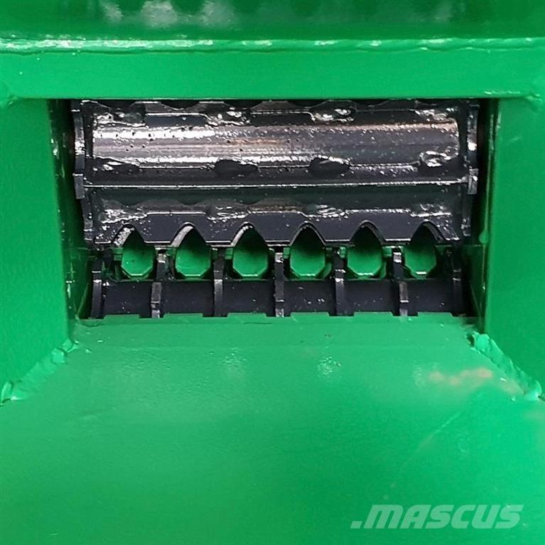 Dk-Tec  Holzhäcksler