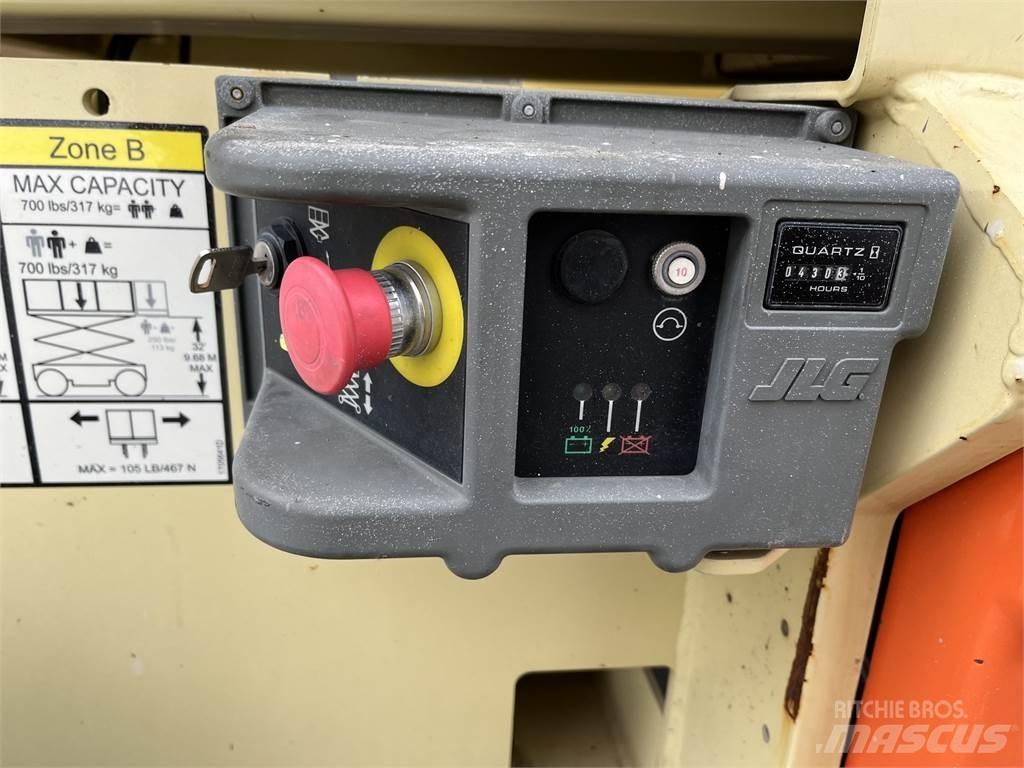 JLG 3246ES Andere Krane
