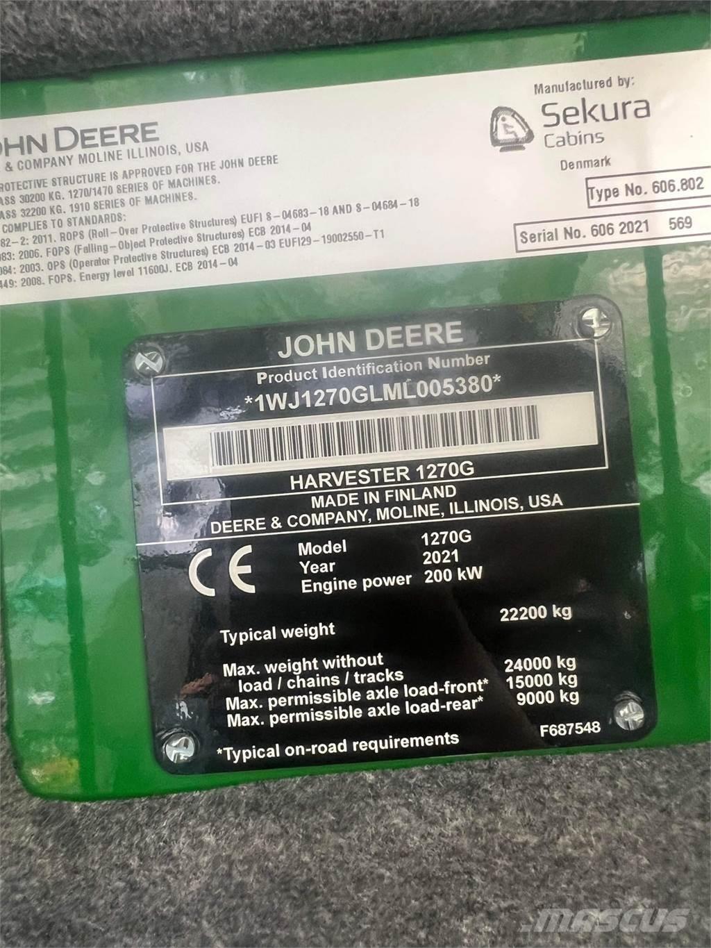 John Deere 1270G Harvester