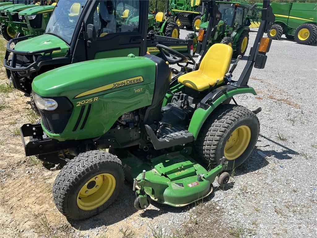 John Deere 2025R Kleintraktoren